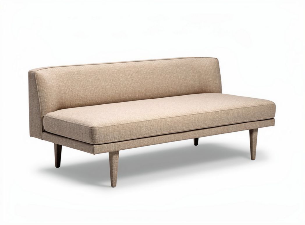 Divano in pelle grigia con struttura in metallo lucido 200 x 80 x 70cm